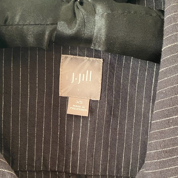 🍀3/$25🍀J.Jill Pinstripe Long Blazer Grey XS - Picture 2 of 8